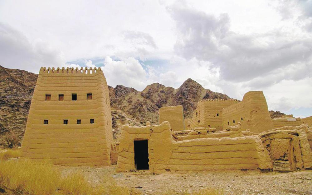 بيوت الطين في نجران.. نماذج هندسية صامدة على مر السنين